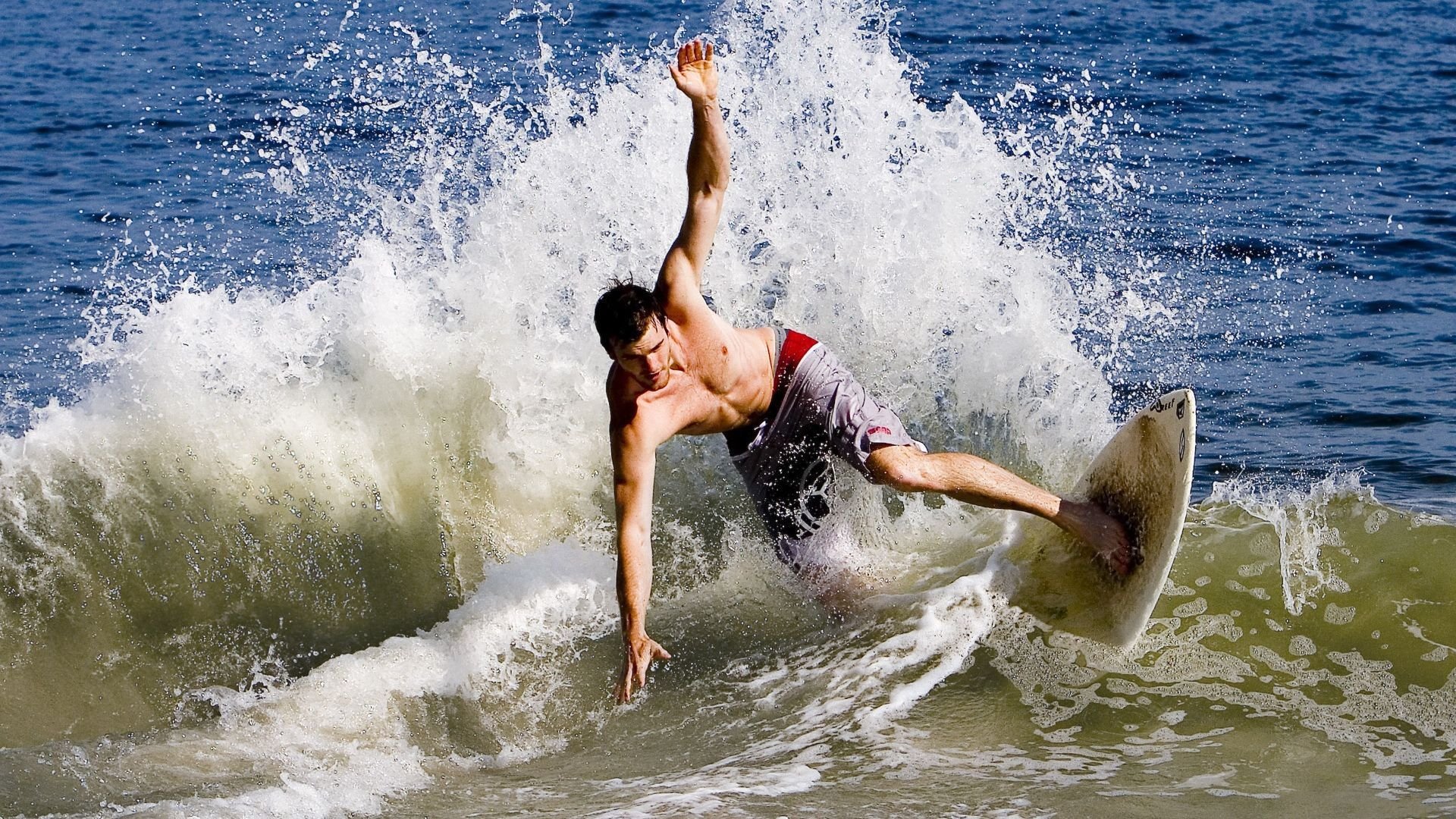 世界围棋赛冠军争夺异常激烈，世界围棋赛冠军争夺异常激烈怎么办